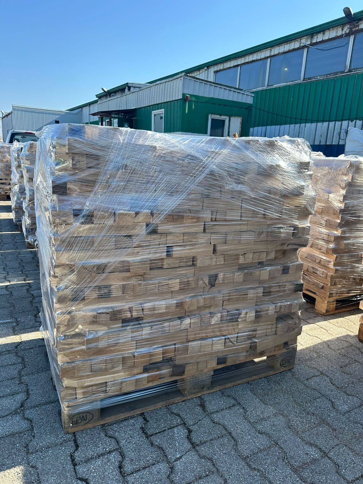 Дрова на паллете дуб